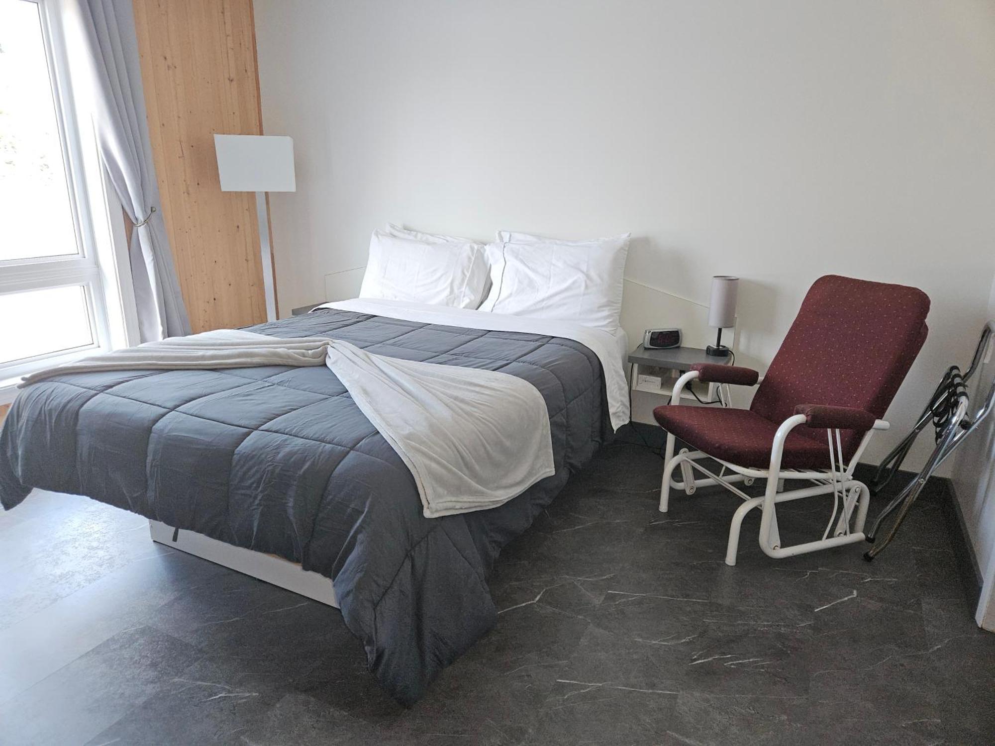 Hotel Auberge St-Felicien Saint-Félicien エクステリア 写真
